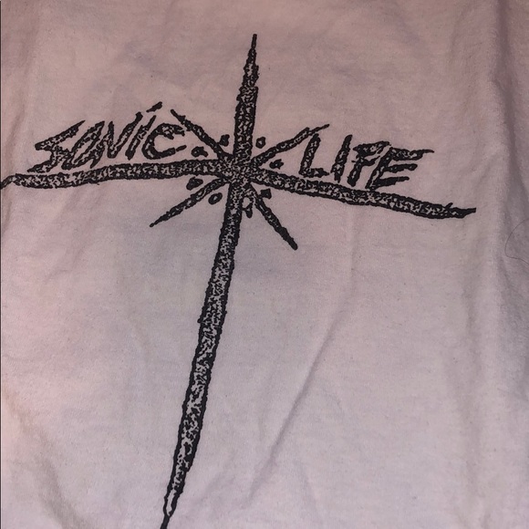 Used T-shirt by gildan size L - Picture 2 of 6